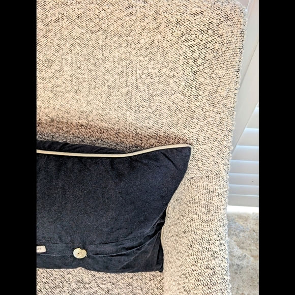 2 Throw Cushions- Love Is All You Need - Black And Cream - Picture 7 of 11